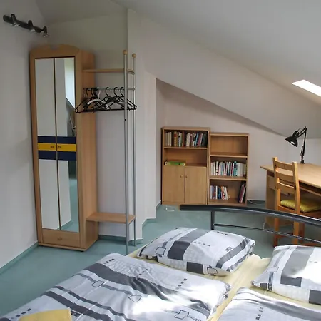 Luxurioese In Mit Garten Apartamento Boddin