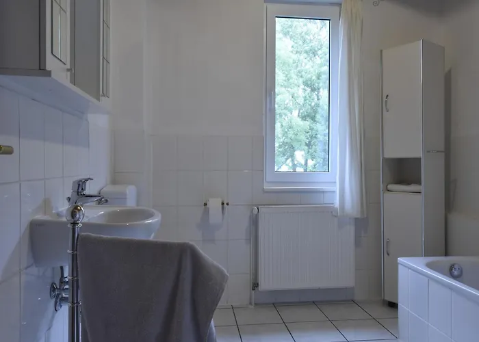 Luxurioese In Mit Garten