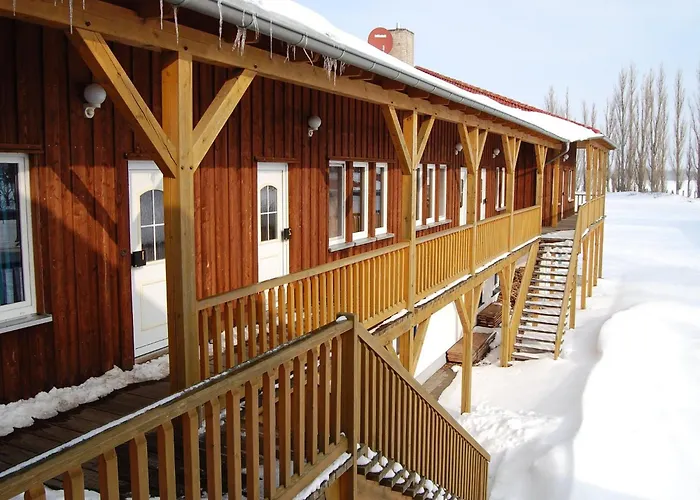 Apartment Luxurioese In Mit Garten Boddin